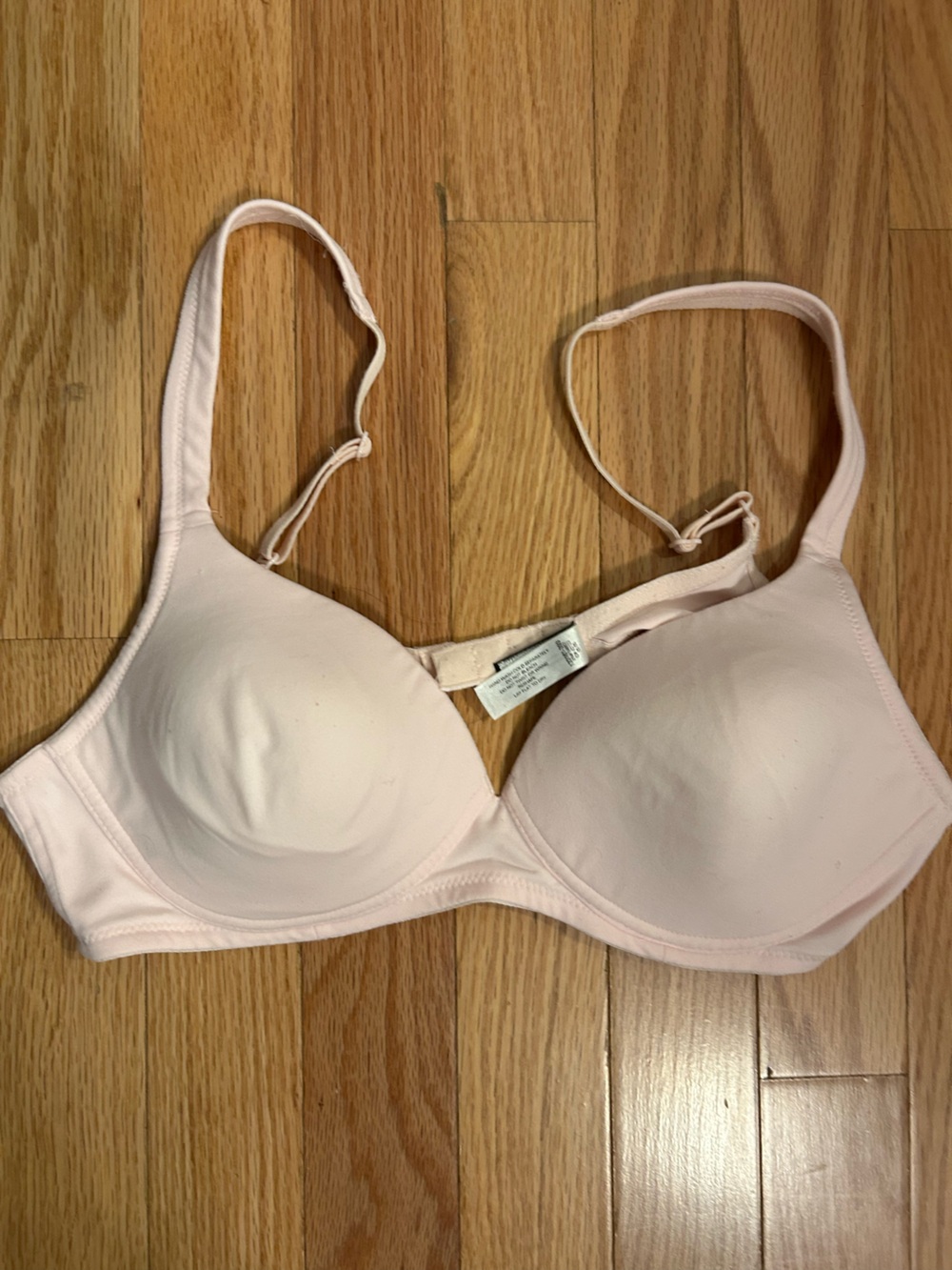 Victoria's Secret Body by Victoria Bra 36A Wireless in Pink